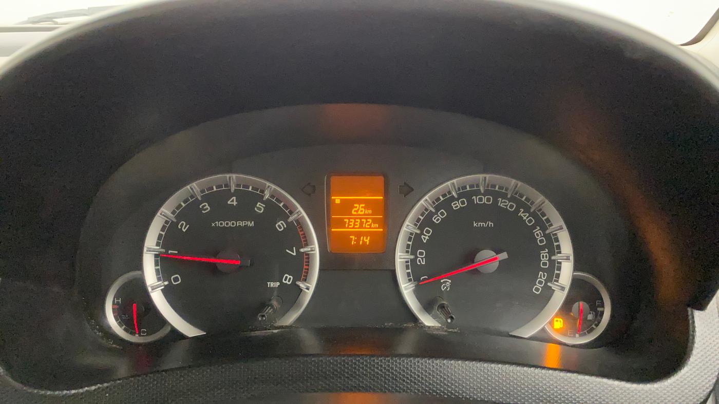 2014 Maruti Swift VXI, Petrol, Manual, 73,480 km, Odometer Image