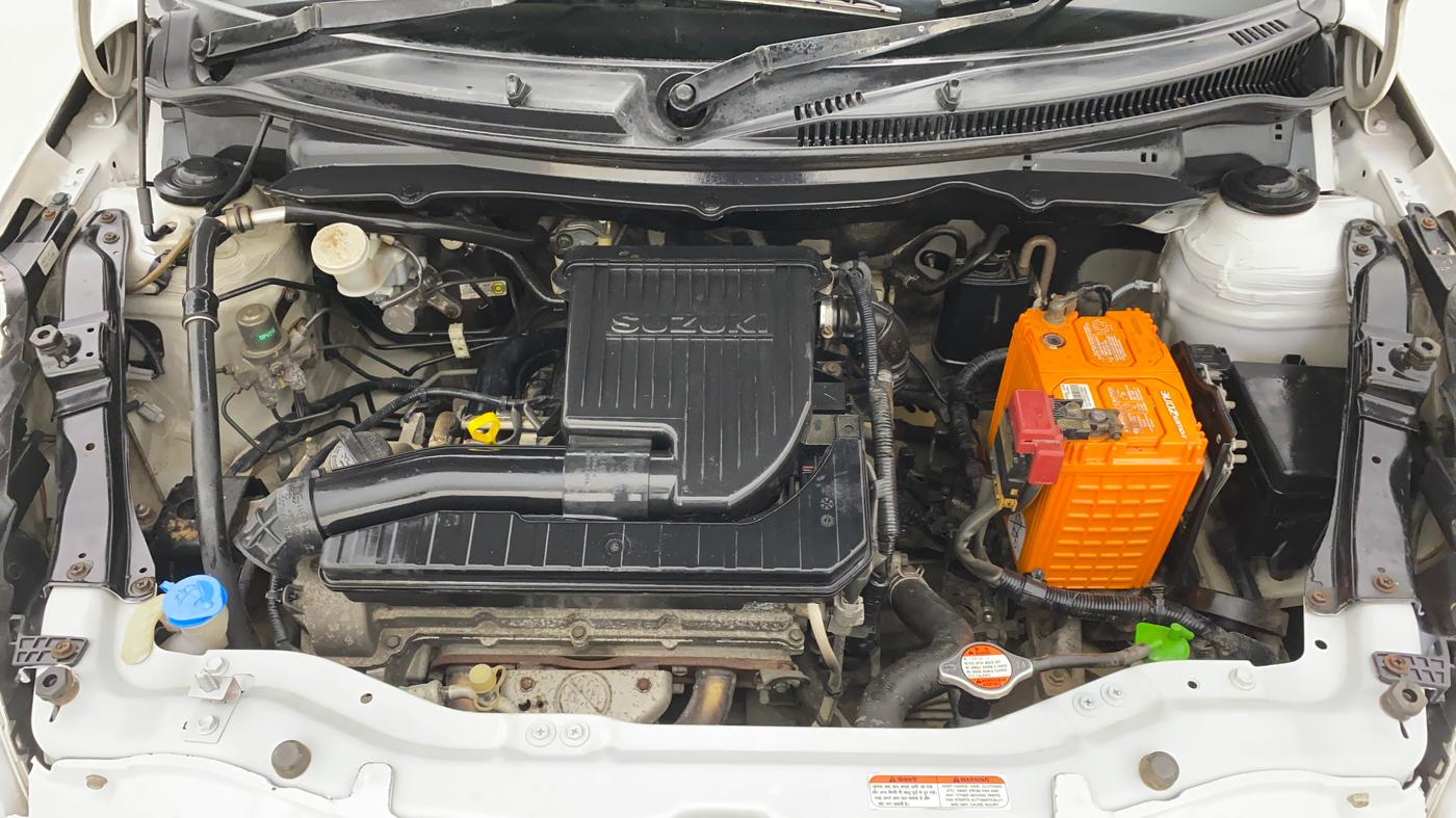 2014 Maruti Swift VXI, Petrol, Manual, 73,480 km, Engine View
