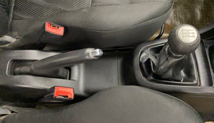 2014 Maruti Swift VXI, Petrol, Manual, 73,370 km, Gear Lever