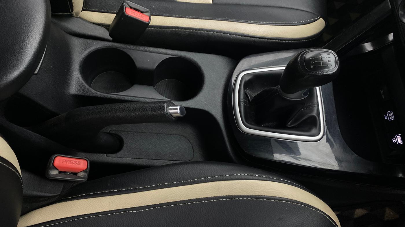 2019 KIA SELTOS HTK PLUS 1.5, Petrol, Manual, 86,637 km, Gear Lever