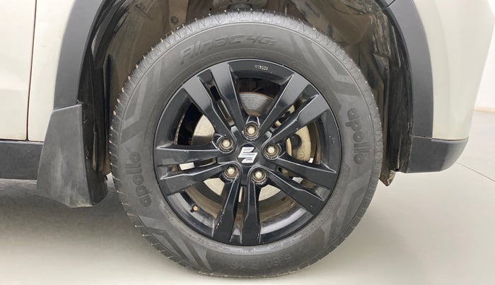 2018 Maruti Vitara Brezza ZDI AMT, Diesel, Automatic, 50,829 km, Right Front Wheel