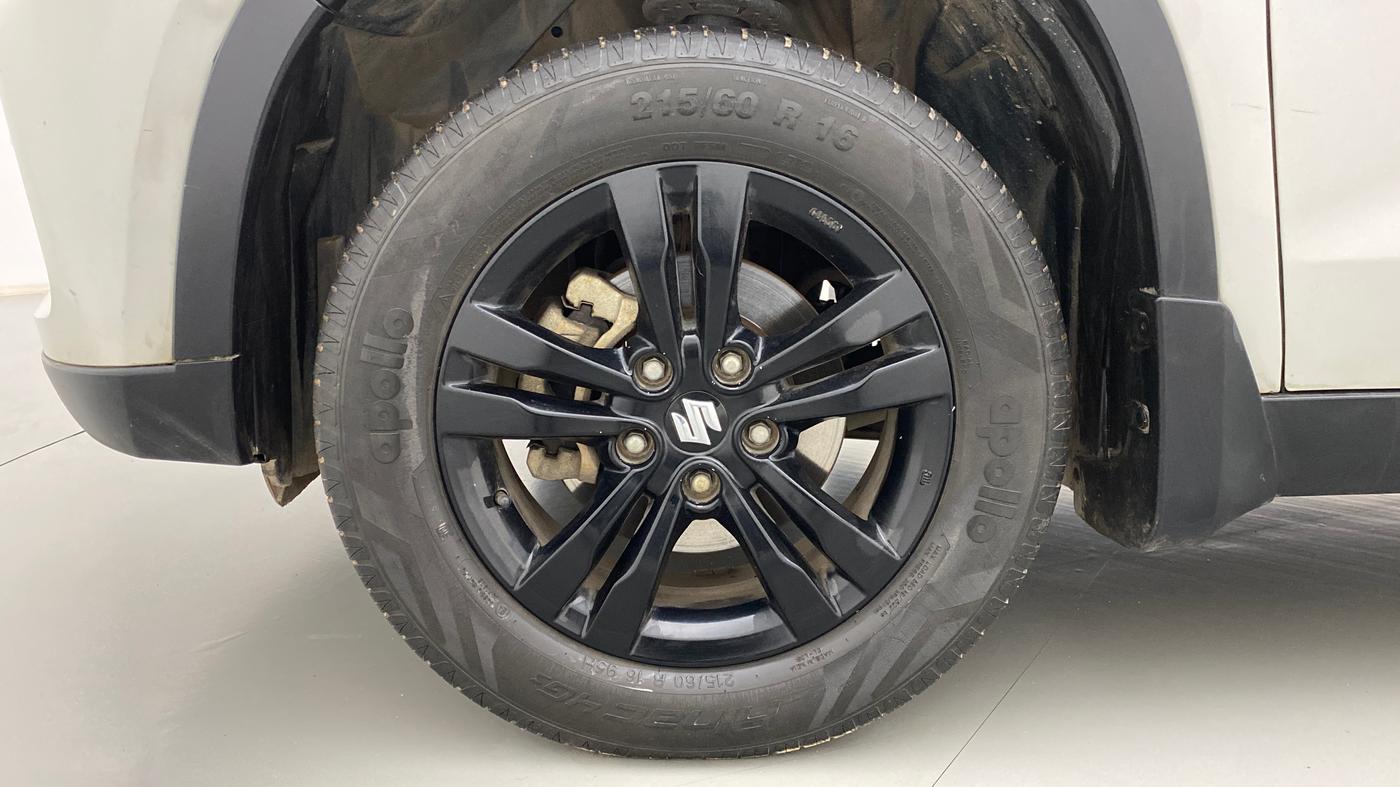 2018 Maruti Vitara Brezza ZDI AMT, Diesel, Automatic, 50,829 km, Left Front Wheel