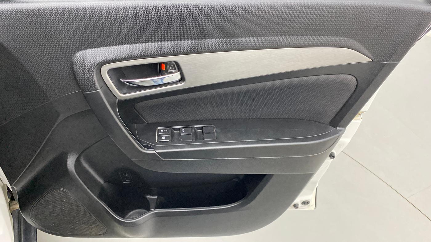 2018 Maruti Vitara Brezza ZDI AMT, Diesel, Automatic, 50,829 km, Driver Side Door Panels Control