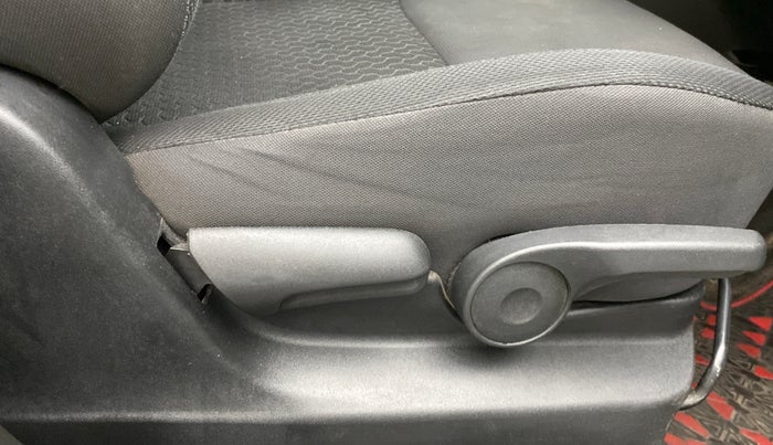 2018 Maruti Vitara Brezza ZDI AMT, Diesel, Automatic, 50,829 km, Driver Side Adjustment Panel