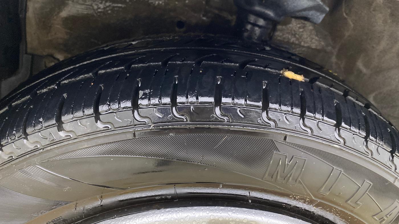 2018 Maruti Celerio ZXI AMT (O), CNG, Automatic, 60,917 km, Left Front Tyre Tread