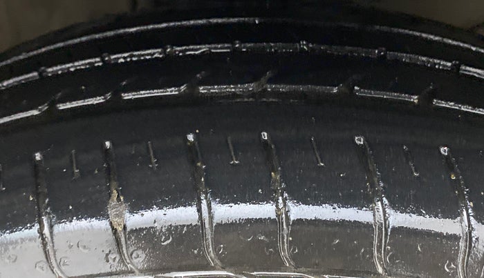 2018 Honda BR-V 1.5 i-VTEC V CVT, Petrol, Automatic, 27,588 km, Right Front Tyre Tread
