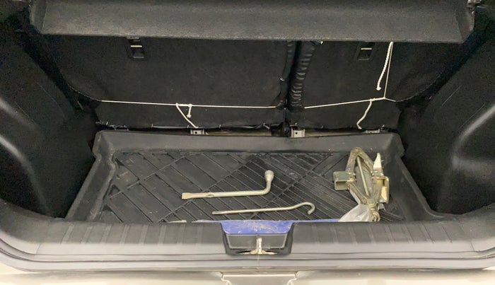 2022 Maruti Baleno DELTA PETROL 1.2, Petrol, Manual, 28,298 km, Boot Inside