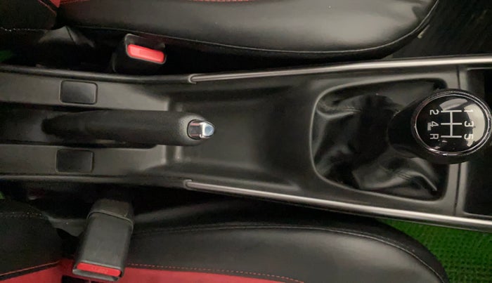 2022 Maruti Baleno DELTA PETROL 1.2, Petrol, Manual, 28,298 km, Gear Lever