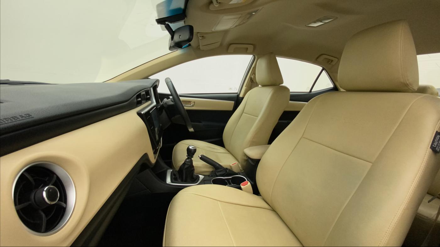 2019 Toyota Corolla Altis G PETROL, Petrol, Manual, 53,538 km, Right Side Front Door Cabin