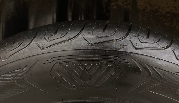 2019 Volkswagen Polo TRENDLINE 1.0L, Petrol, Manual, 74,948 km, Right Rear Tyre Tread