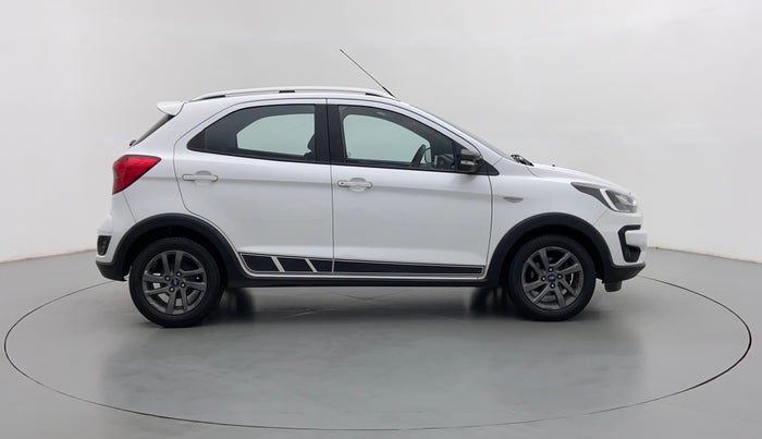 2018 Ford FREESTYLE TITANIUM + 1.2 TI-VCT, Petrol, Manual, 46,629 km, Right Side