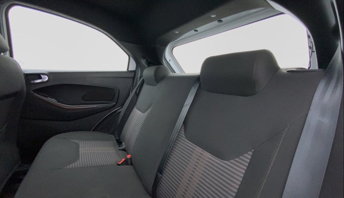 2018 Ford FREESTYLE TITANIUM + 1.2 TI-VCT, Petrol, Manual, 46,629 km, Right Side Rear Door Cabin