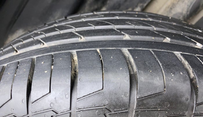 2019 MG HECTOR SHARP DCT PETROL, Petrol, Automatic, 92,298 km, Right Rear Tyre Tread