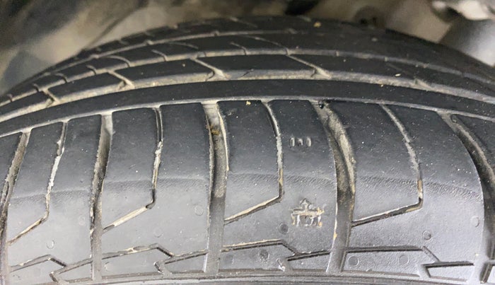 2019 MG HECTOR SHARP DCT PETROL, Petrol, Automatic, 92,298 km, Left Front Tyre Tread