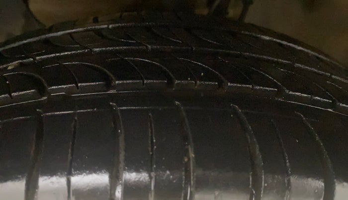 2019 Hyundai Elite i20 SPORTZ 1.2, Petrol, Manual, 66,027 km, Left Front Tyre Tread