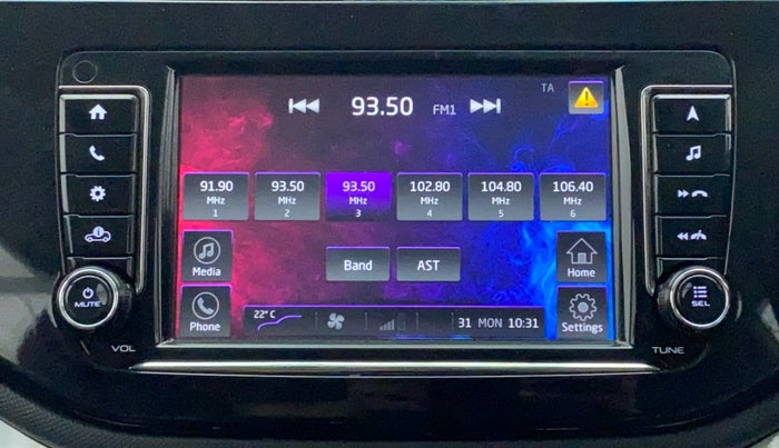 2018 Mahindra MARAZZO M6 7 STR, Diesel, Manual, 84,975 km, Infotainment System