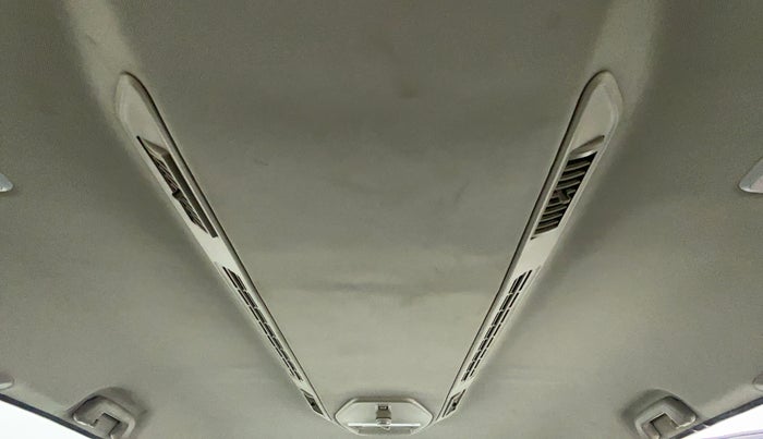 2018 Mahindra MARAZZO M6 7 STR, Diesel, Manual, 84,975 km, Rear AC Vents