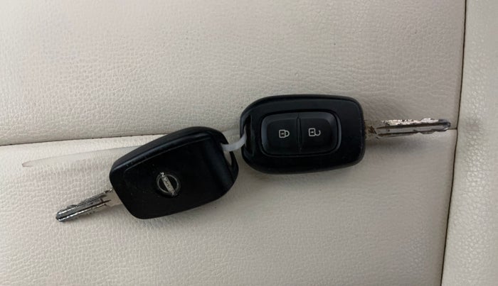 2021 Nissan MAGNITE XL, Petrol, Manual, 61,728 km, Key Close Up
