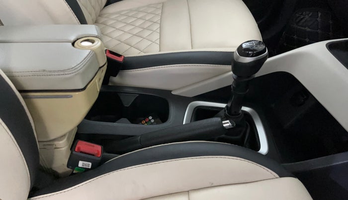 2021 Nissan MAGNITE XL, Petrol, Manual, 61,728 km, Gear Lever