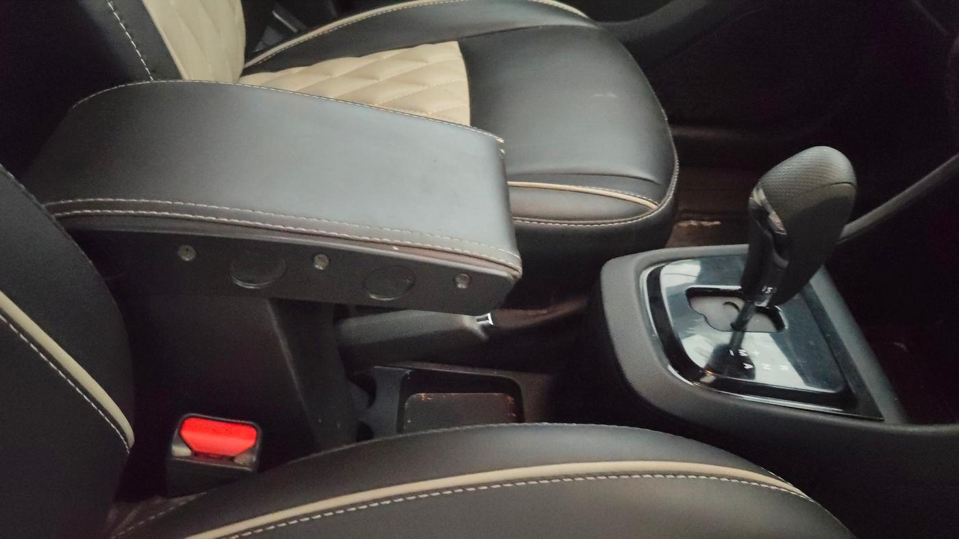 2024 Tata PUNCH ADVENTURE AMT, Petrol, Automatic, 19,660 km, Gear Lever