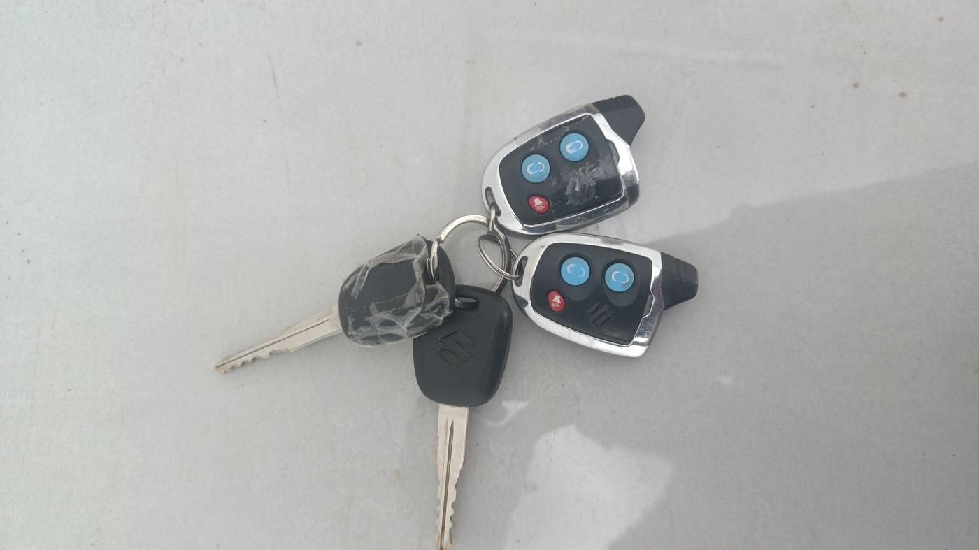 2023 Maruti Swift LXI, Petrol, Manual, 34,181 km, Key Close Up