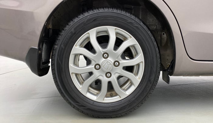 2015 Honda Amaze 1.2 VXMT I VTEC, Petrol, Manual, 36,072 km, Right Rear Wheel
