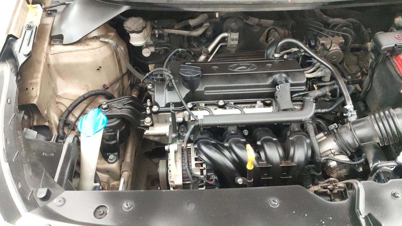 2015 Hyundai Elite i20 ASTA 1.2, Petrol, Manual, 96,931 km, Engine View - Right