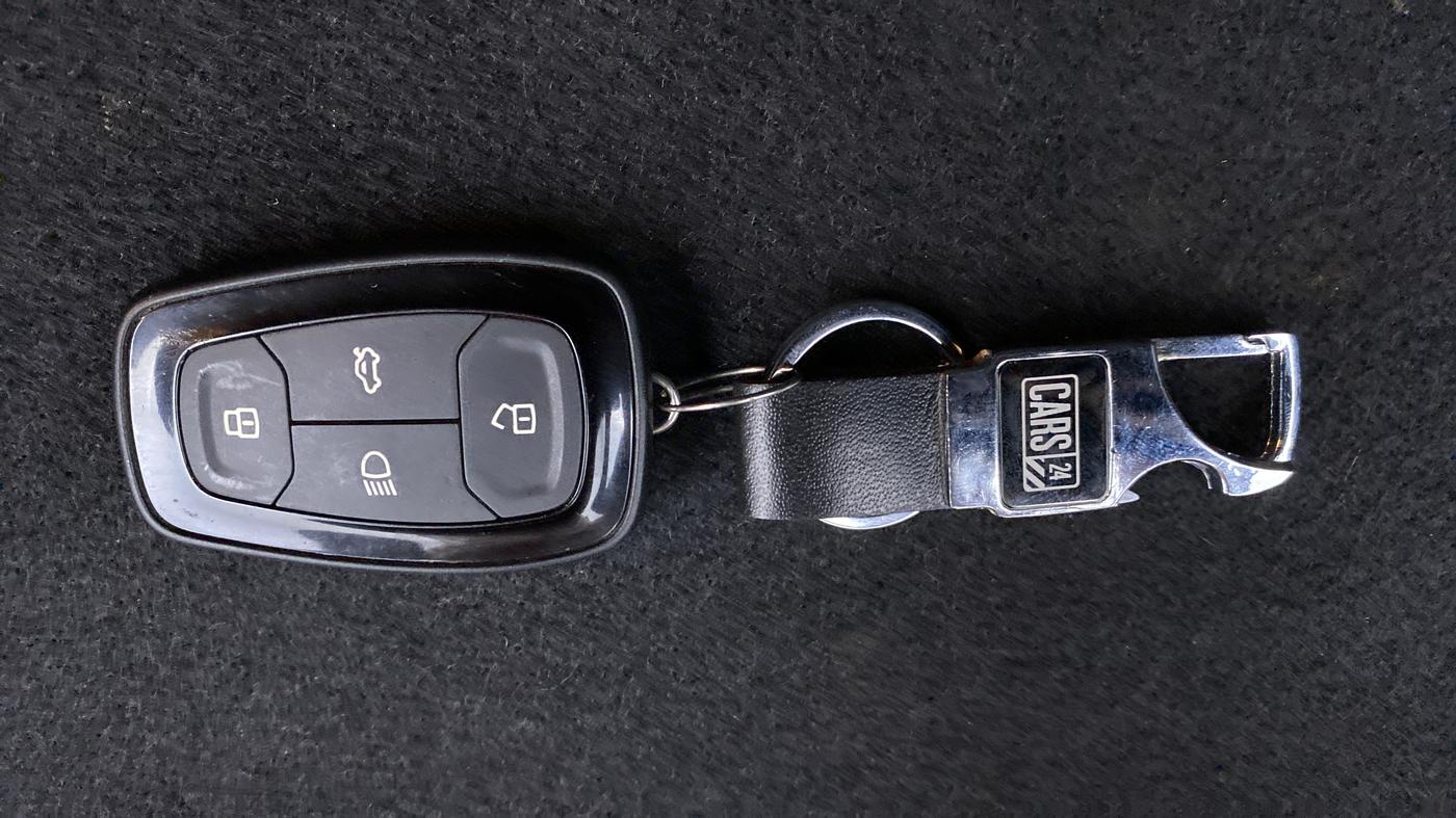 2020 Tata NEXON XZ+ 1.2, Petrol, Manual, 24,420 km, Key Close Up