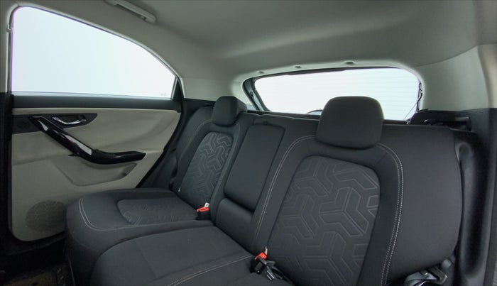 2020 Tata NEXON XZ+ 1.2, Petrol, Manual, 24,420 km, Right Side Rear Door Cabin