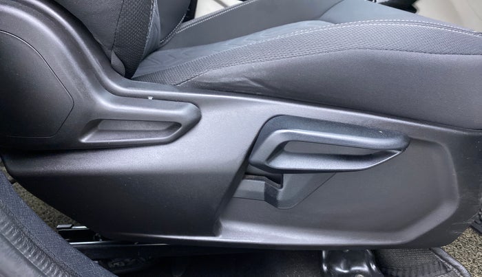 2020 Tata NEXON XZ+ 1.2, Petrol, Manual, 24,420 km, Driver Side Adjustment Panel