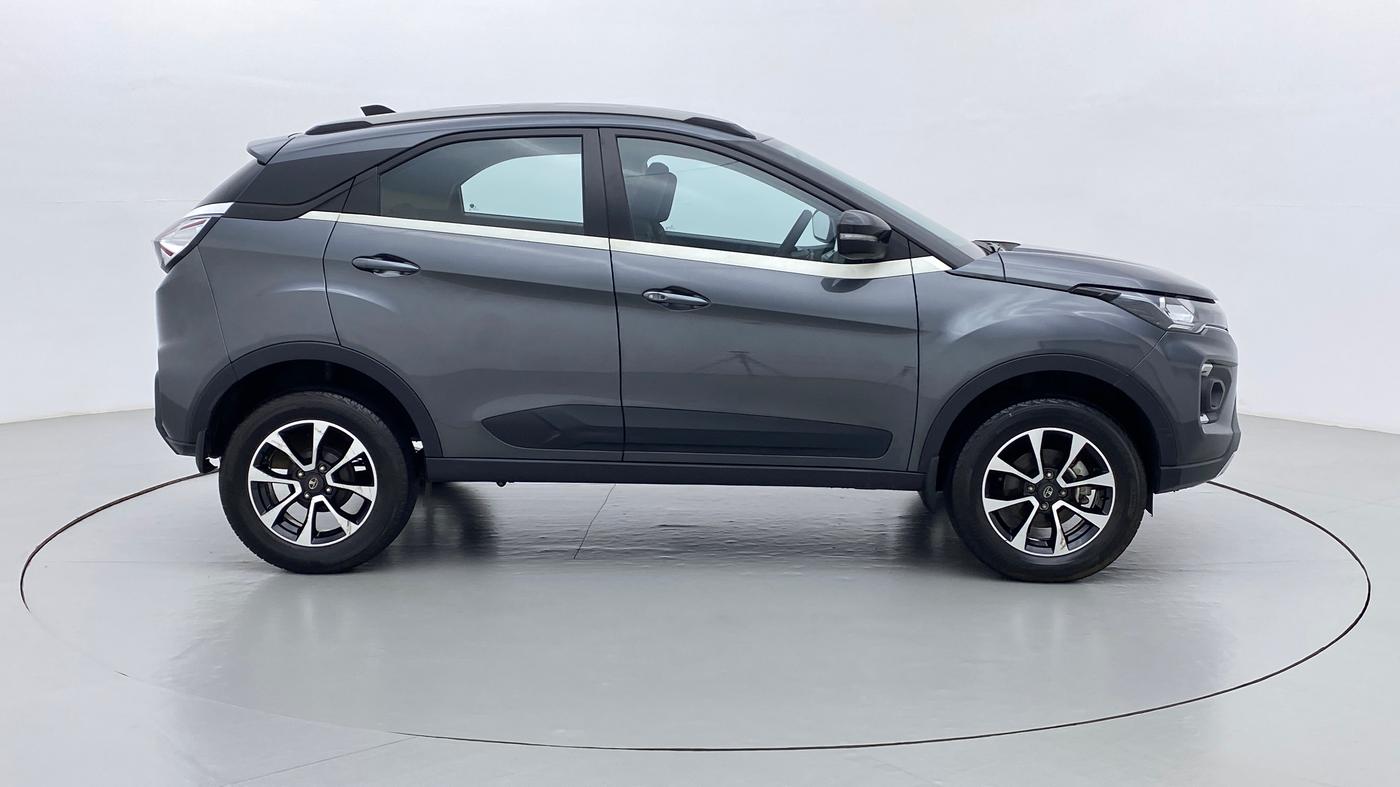 2020 Tata NEXON XZ+ 1.2, Petrol, Manual, 24,420 km, Right Side View