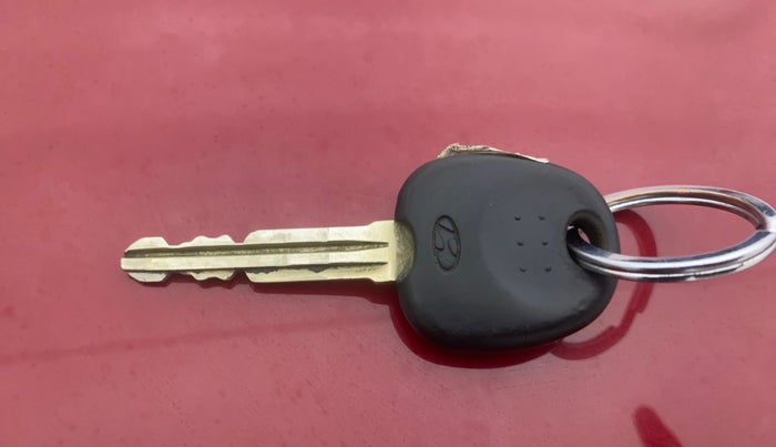 2017 Hyundai Eon MAGNA +, Petrol, Manual, 50,887 km, Key Close Up