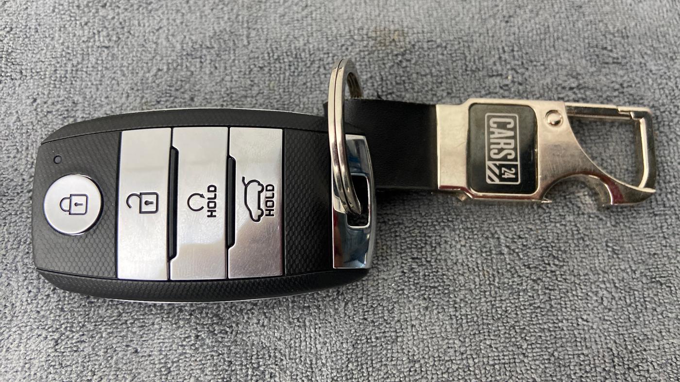 2020 KIA SONET HTX 1.0 IMT, Petrol, Manual, 6,238 km, Key Close Up