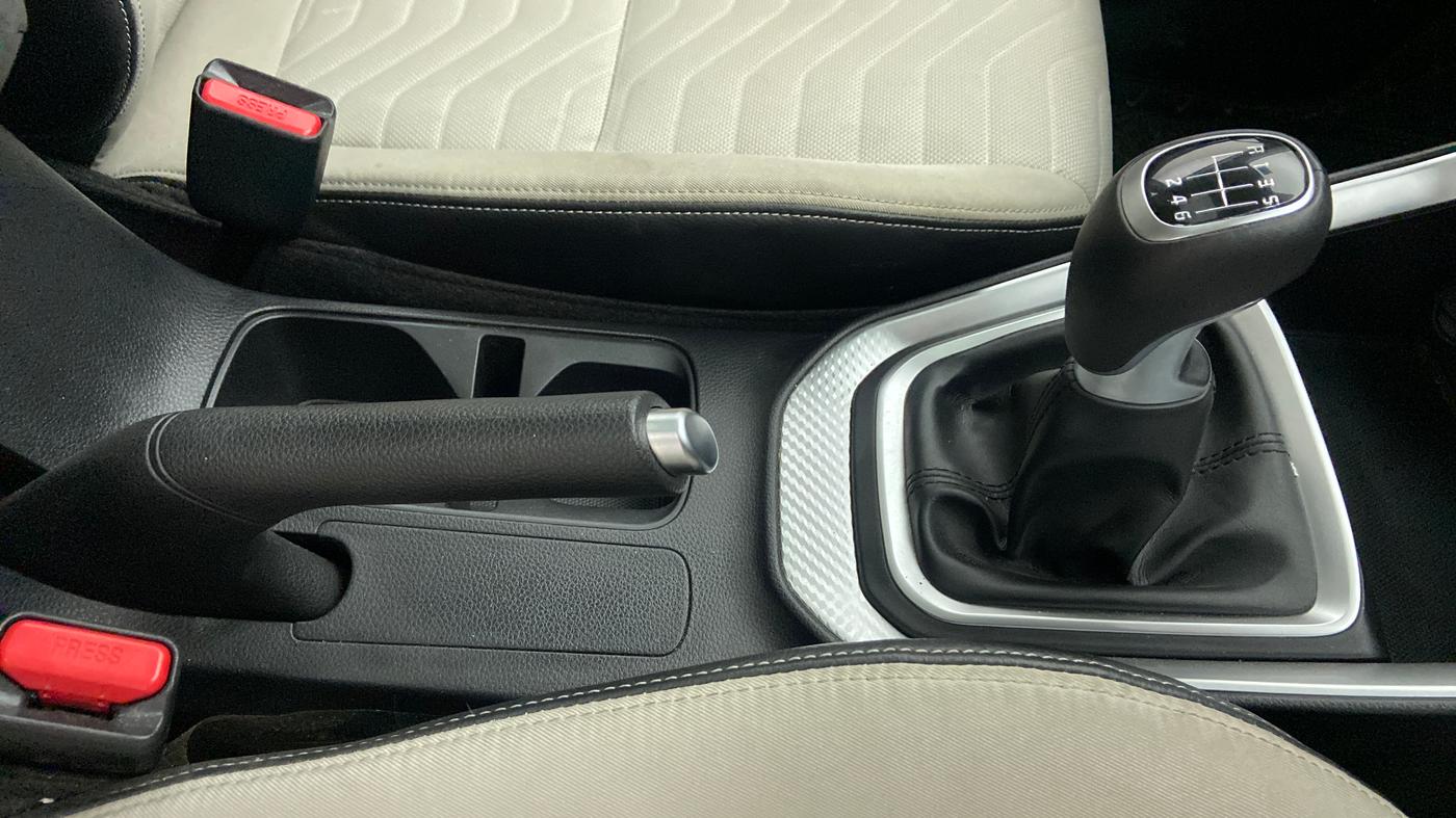 2020 KIA SONET HTX 1.0 IMT, Petrol, Manual, 6,238 km, Gear Lever