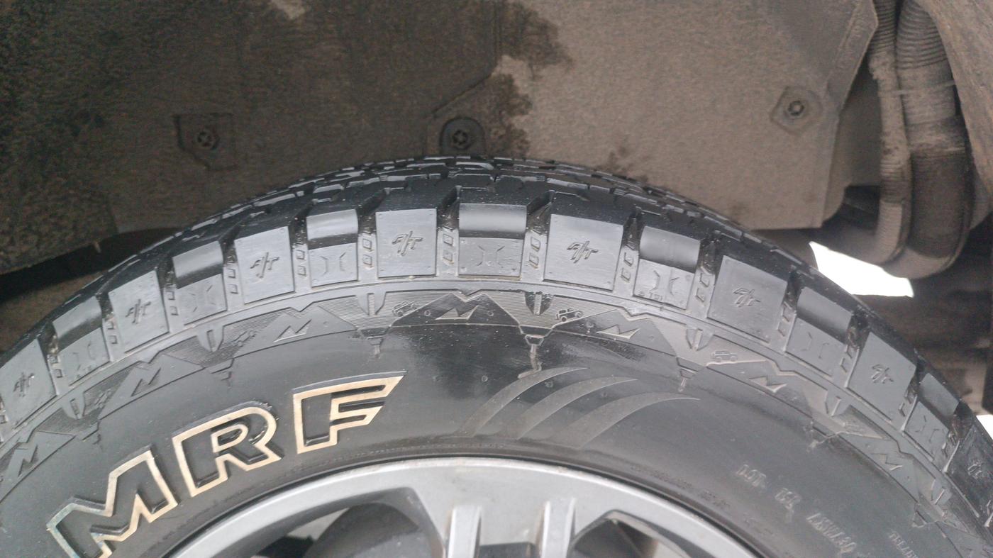 2024 Mahindra Thar LX P 2WD AT HT, Petrol, Automatic, 9,373 km, Left Rear Tyre Tread