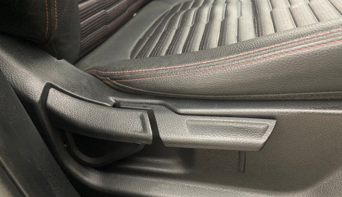 2020 KIA SONET GTX PLUS 1.0 DCT, Petrol, Automatic, 41,820 km, Driver Side Adjustment Panel