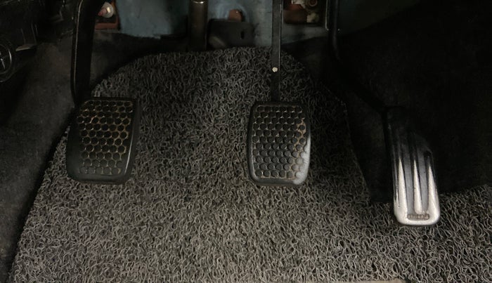 2013 Maruti Alto 800 LXI, Petrol, Manual, 82,846 km, Pedals