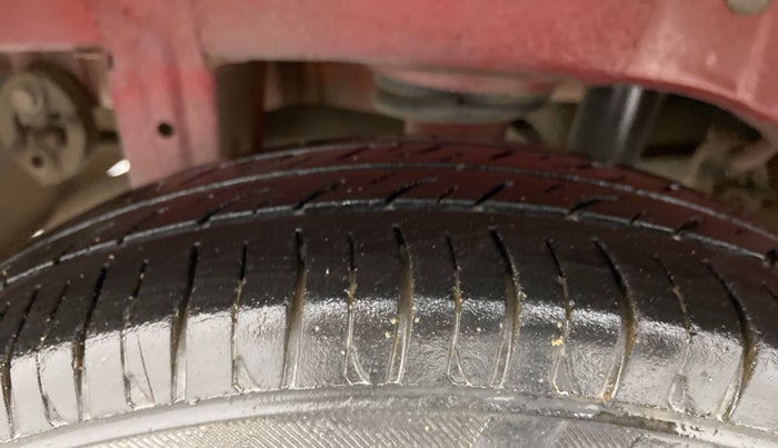2013 Maruti Alto 800 LXI, Petrol, Manual, 82,846 km, Right Rear Tyre Tread