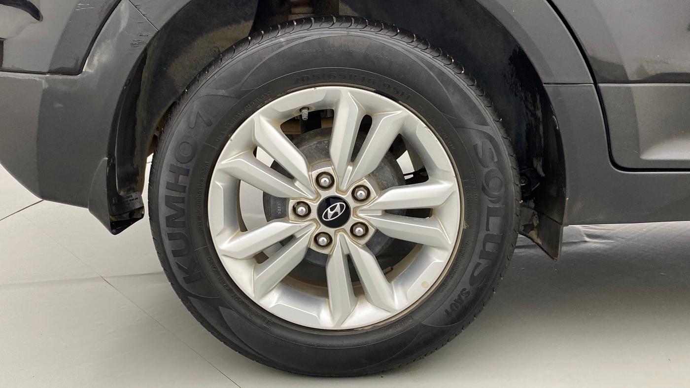 2016 Hyundai Creta 1.6 E + VTVT, Petrol, Manual, 29,225 km, Right Rear Wheel