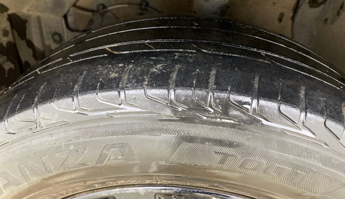 2019 Maruti Vitara Brezza ZDI, Diesel, Manual, 1,30,793 km, Left Front Tyre Tread