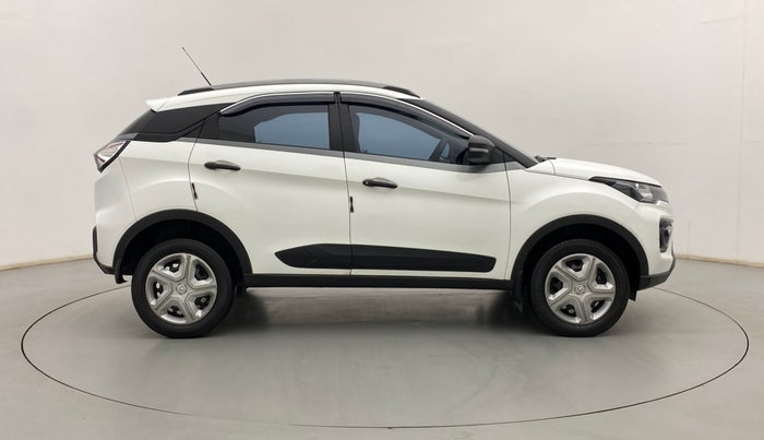 2022 Tata NEXON XM SUNROOF DIESEL, Diesel, Manual, 37,705 km, Right Side View