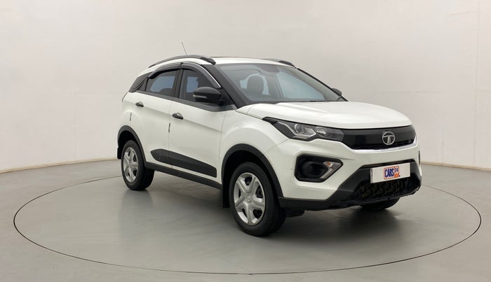 2022 Tata NEXON XM SUNROOF DIESEL, Diesel, Manual, 37,705 km, Right Front Diagonal