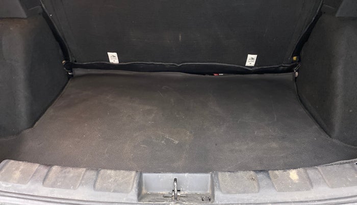 2022 Tata NEXON XM SUNROOF DIESEL, Diesel, Manual, 37,705 km, Boot Inside