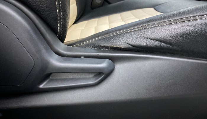2022 Tata NEXON XM SUNROOF DIESEL, Diesel, Manual, 37,705 km, Driver Side Adjustment Panel