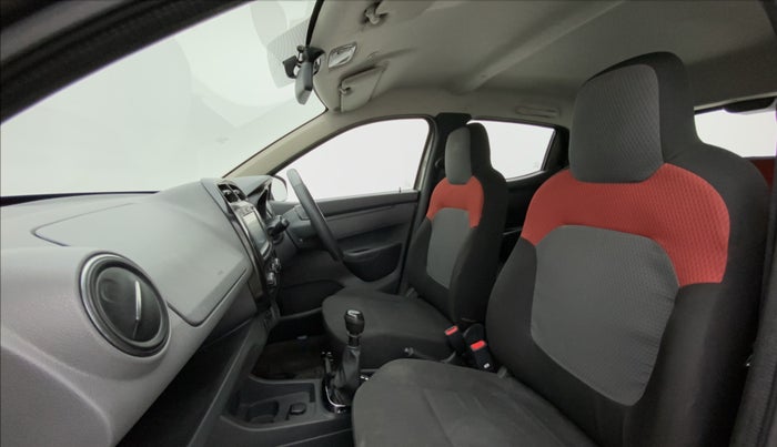 2016 Renault Kwid RXT 0.8, Petrol, Manual, 53,945 km, Right Side Front Door Cabin