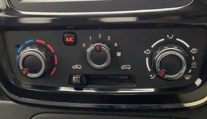2016 Renault Kwid RXT 0.8, Petrol, Manual, 53,945 km, Dashboard - Air Re-circulation knob is not working