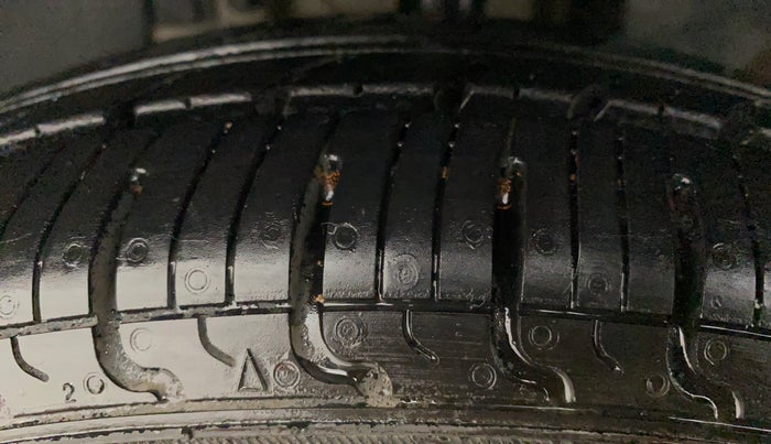 2016 Renault Kwid RXT 0.8, Petrol, Manual, 53,945 km, Left Front Tyre Tread