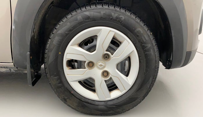 2016 Renault Kwid RXT 0.8, Petrol, Manual, 53,945 km, Right Front Wheel