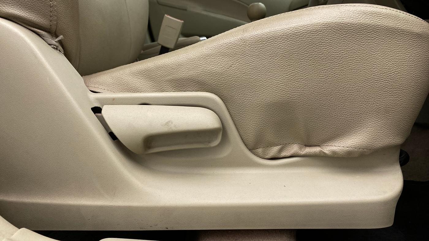 2014 Maruti Swift Dzire VXI 1.2 BS IV, Petrol, Manual, 26,033 km, Driver Side Adjustment Panel