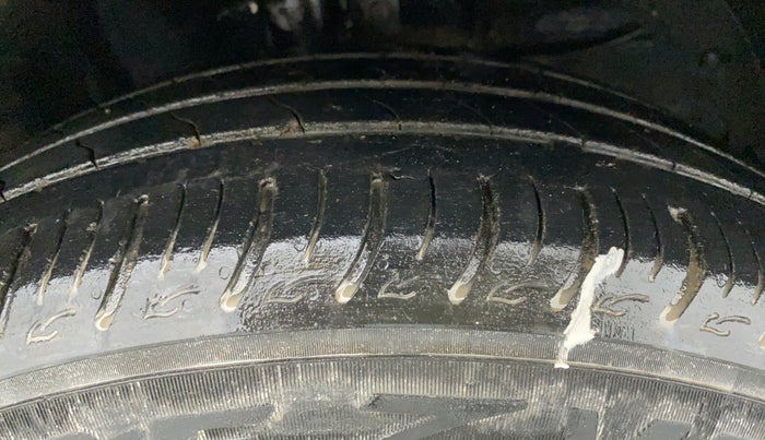 2019 Maruti Baleno DELTA PETROL 1.2, Petrol, Manual, 28,991 km, Right Front Tyre Tread